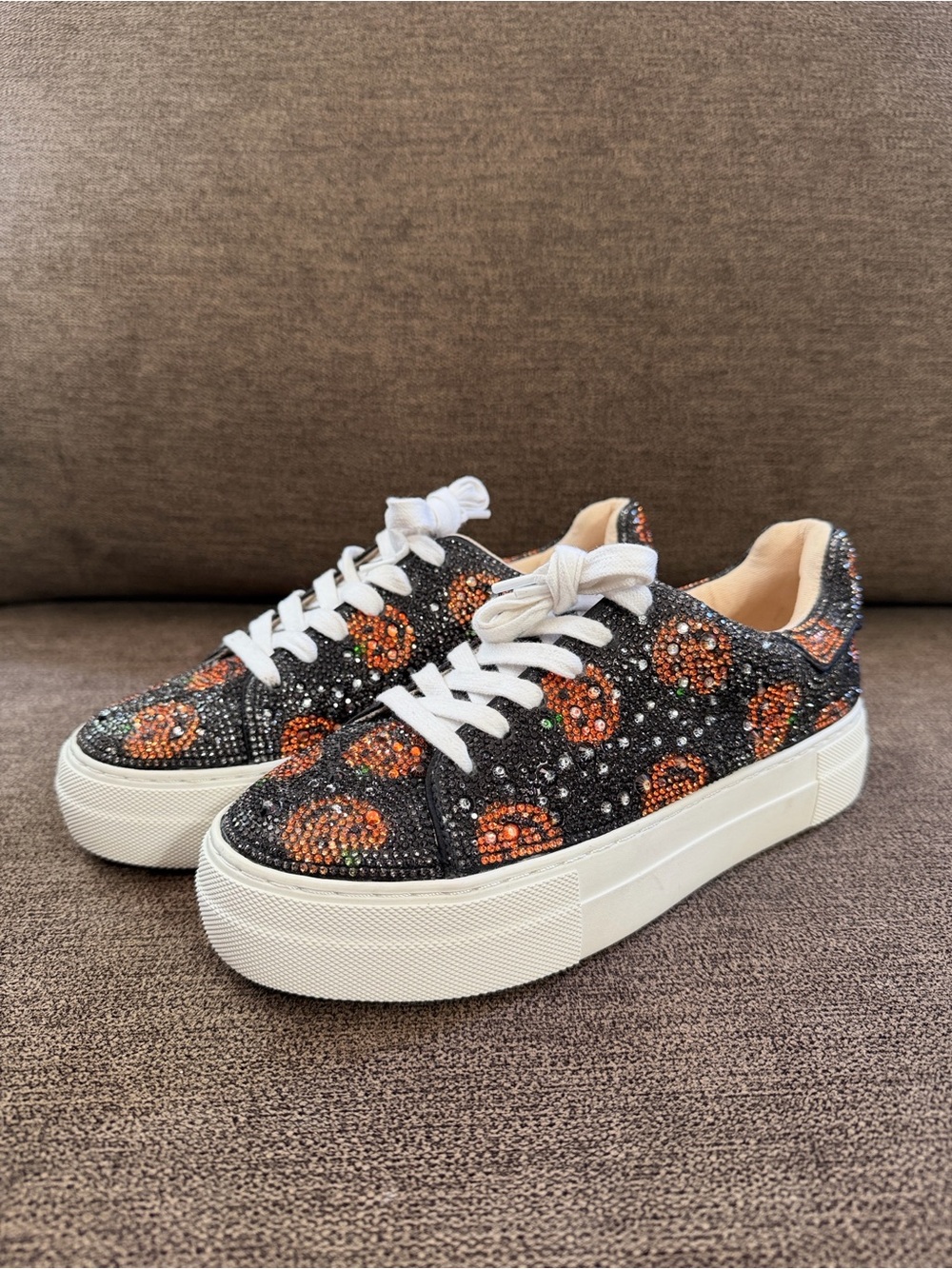 Betsey Johnson Sidny Halloween Rhinestone Sneakers Size 6 - Picture 3 of 11
